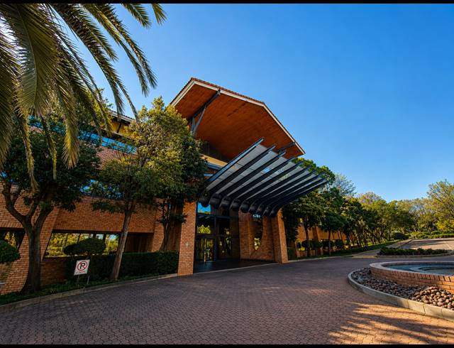 632M² OFFICE TO LET IN WOODMEAD